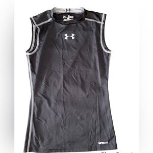 LAST CHANCE / Under Armour black heat gear / performance tank / muscle shirt